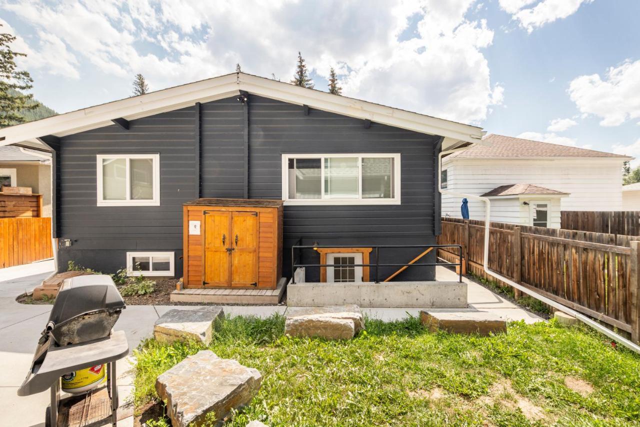 Cougar Street Mountain Rental Banff Exterior foto